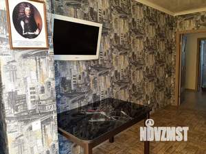 1-к квартира, посуточно, 44м2, 3/3 этаж