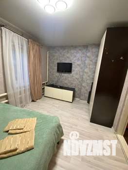 3-к квартира, посуточно, 48м2, 1/1 этаж