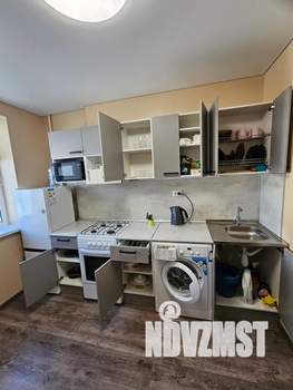 1-к квартира, посуточно, 40м2, 9/10 этаж