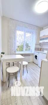 1-к квартира, посуточно, 32м2, 3/5 этаж