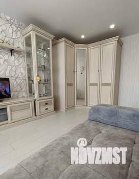 1-к квартира, посуточно, 35м2, 2/10 этаж