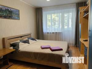 2-к квартира, посуточно, 42м2, 2/5 этаж