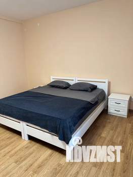 2-к квартира, посуточно, 80м2, 1/2 этаж