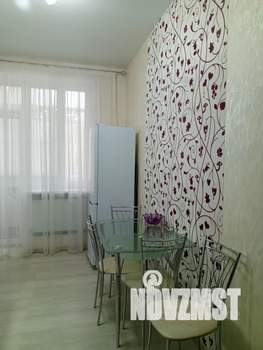 1-к квартира, посуточно, 43м2, 1/3 этаж