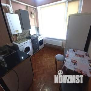 1-к квартира, посуточно, 33м2, 3/3 этаж