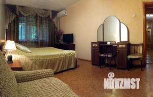 2-к квартира, посуточно, 54м2, 1/5 этаж