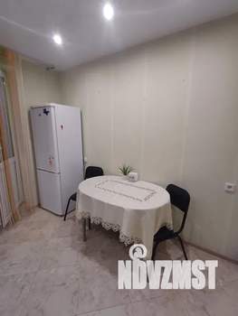 1-к квартира, посуточно, 40м2, 2/10 этаж