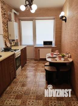 1-к квартира, посуточно, 38м2, 3/5 этаж