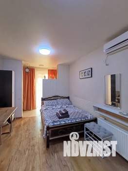 Студия квартира, посуточно, 44м2, 1/3 этаж