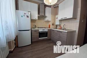 1-к квартира, посуточно, 50м2, 4/4 этаж