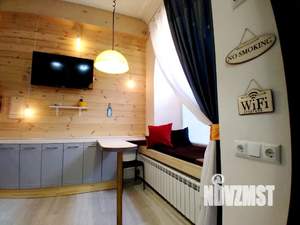 Студия квартира, посуточно, 30м2, 1/3 этаж