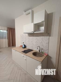 Студия квартира, посуточно, 30м2, 1/3 этаж