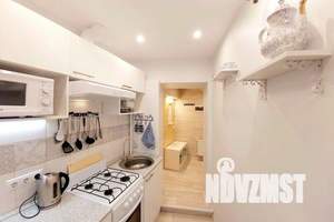 2-к квартира, посуточно, 40м2, 1/2 этаж