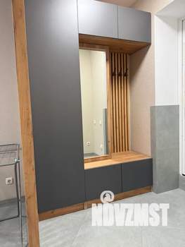 Студия квартира, посуточно, 42м2, 1/1 этаж