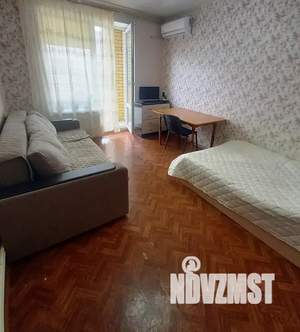 1-к квартира, посуточно, 33м2, 3/3 этаж