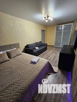 1-к квартира, посуточно, 40м2, 9/10 этаж