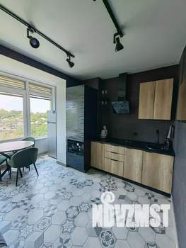 1-к квартира, посуточно, 35м2, 4/8 этаж