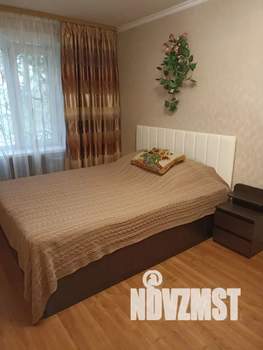 2-к квартира, посуточно, 52м2, 1/5 этаж