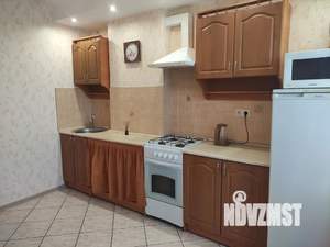 1-к квартира, посуточно, 42м2, 10/10 этаж