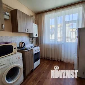 1-к квартира, посуточно, 33м2, 3/3 этаж