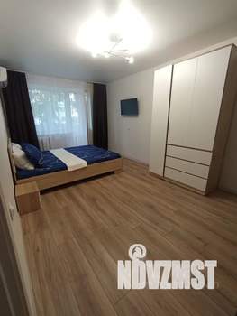 1-к квартира, посуточно, 32м2, 2/5 этаж