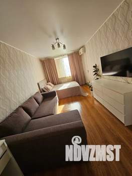 1-к квартира, посуточно, 43м2, 10/10 этаж