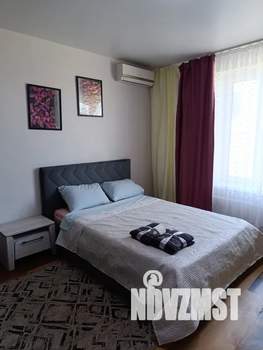 1-к квартира, посуточно, 42м2, 1/3 этаж