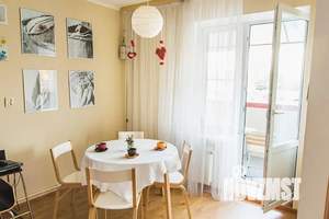 2-к квартира, посуточно, 66м2, 2/5 этаж