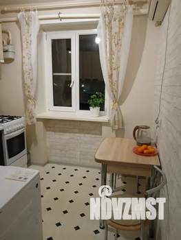1-к квартира, посуточно, 32м2, 5/5 этаж