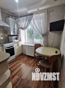 2-к квартира, посуточно, 45м2, 5/5 этаж