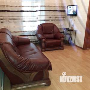 2-к квартира, посуточно, 48м2, 1/1 этаж