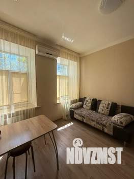 1-к квартира, посуточно, 38м2, 1/2 этаж