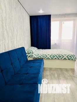 Студия квартира, посуточно, 33м2, 8/10 этаж