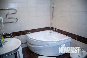 2-к квартира, посуточно, 50м2, 1/1 этаж