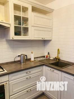 Студия квартира, посуточно, 40м2, 4/5 этаж