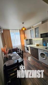 1-к квартира, посуточно, 40м2, 10/10 этаж