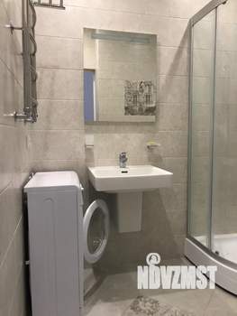 Студия квартира, посуточно, 40м2, 3/5 этаж