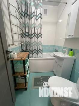 1-к квартира, посуточно, 39м2, 1/8 этаж