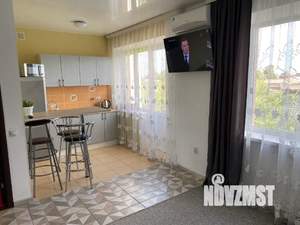 Студия квартира, посуточно, 28м2, 3/3 этаж