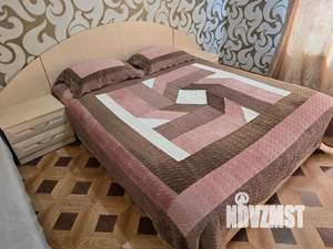 1-к квартира, посуточно, 40м2, 3/3 этаж