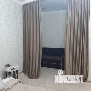 1-к квартира, посуточно, 40м2, 3/7 этаж