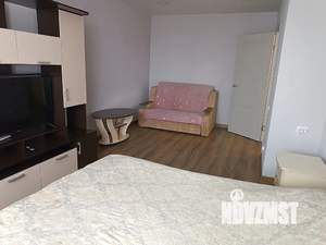 1-к квартира, посуточно, 32м2, 2/10 этаж