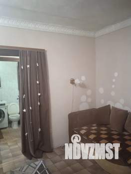 1-к квартира, посуточно, 40м2, 3/3 этаж