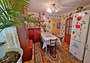 3-к квартира, вторичка, 85м2, 1/1 этаж
