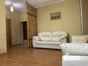 3-к квартира, вторичка, 95м2, 3/3 этаж