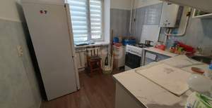 2-к квартира, вторичка, 44м2, 1/4 этаж