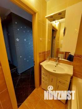 2-к квартира, вторичка, 57м2, 9/10 этаж