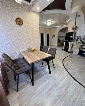 3-к квартира, вторичка, 78м2, 1/3 этаж