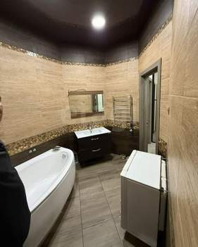 2-к квартира, вторичка, 65м2, 1/3 этаж