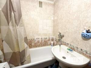 2-к квартира, вторичка, 48м2, 8/9 этаж